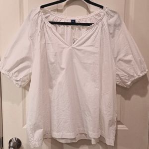 NWT Crisp White blouse